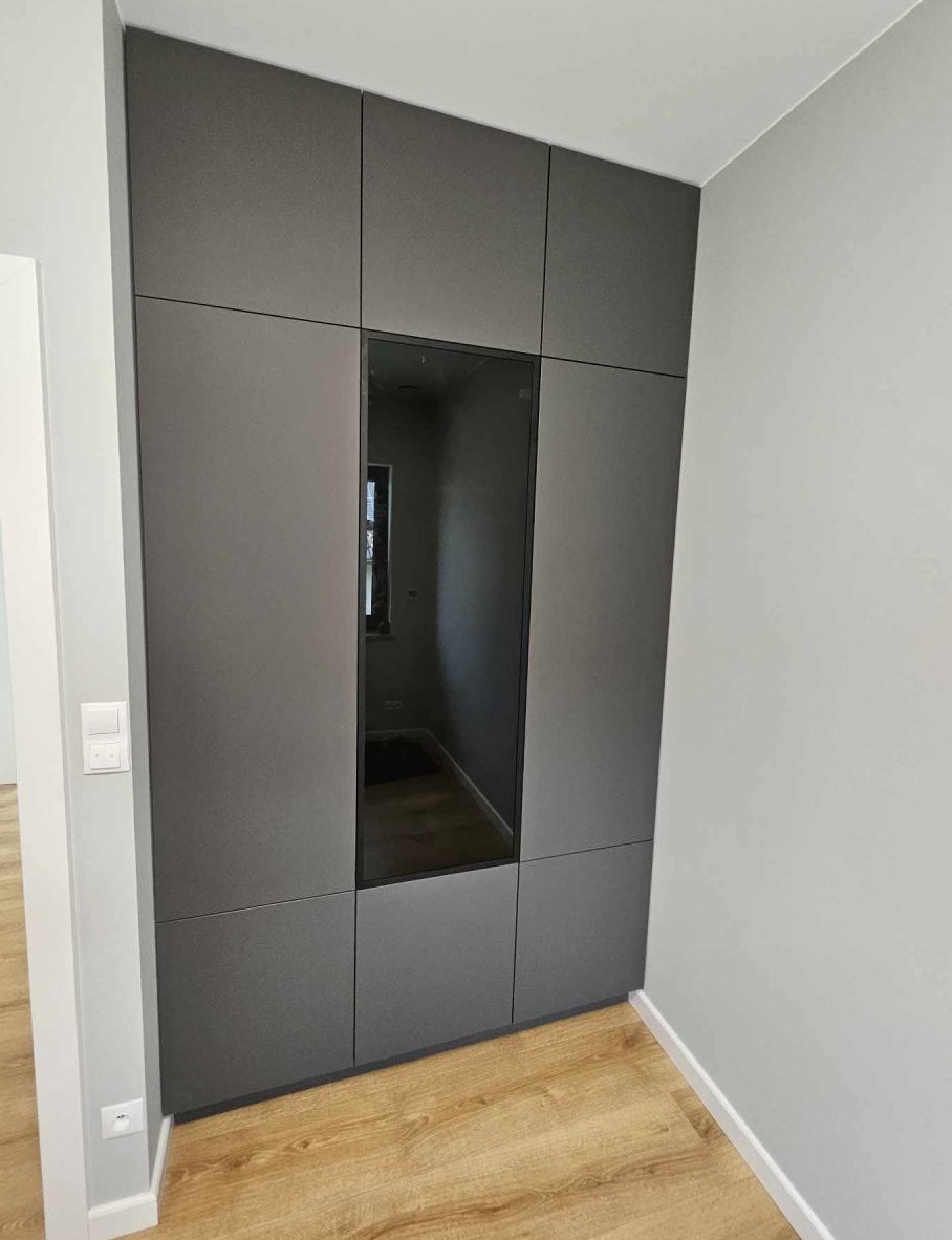 Ile kosztuje szafa na wymiar?